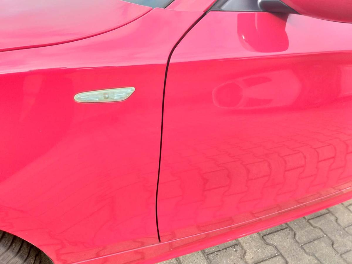 BMW 1er E87 original Tür vorn links Japanrot 5-Türer Rohbau Bj.2006
